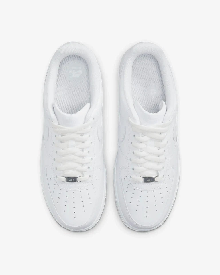 Nike Air Force 1 Low Triple White ‘07 BRAND NEW, MEN AND WOMEN SIZE'S.
